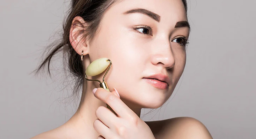 _0009_Facial Tools 101_ A Comprehensive Guide to Gua Sha, Jade Rollers, and More