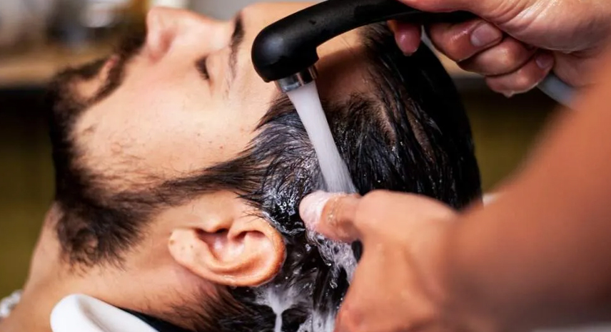 _0006_Men’s Health and Beauty_ Essential Grooming Tips for the Modern Man