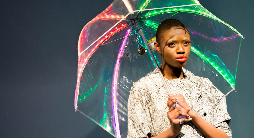 _0009_Fashion and Technology_ Wearable Tech Trends